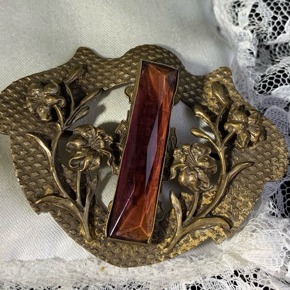 Antique Victorian Amethyst Glass Bar Brooch